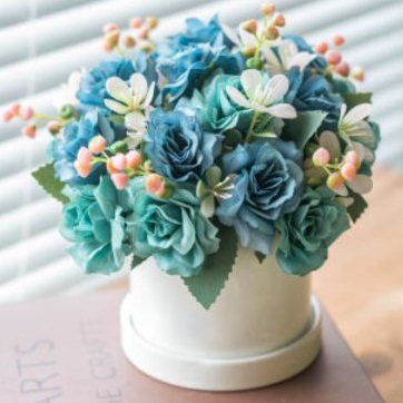 Artificial flower 