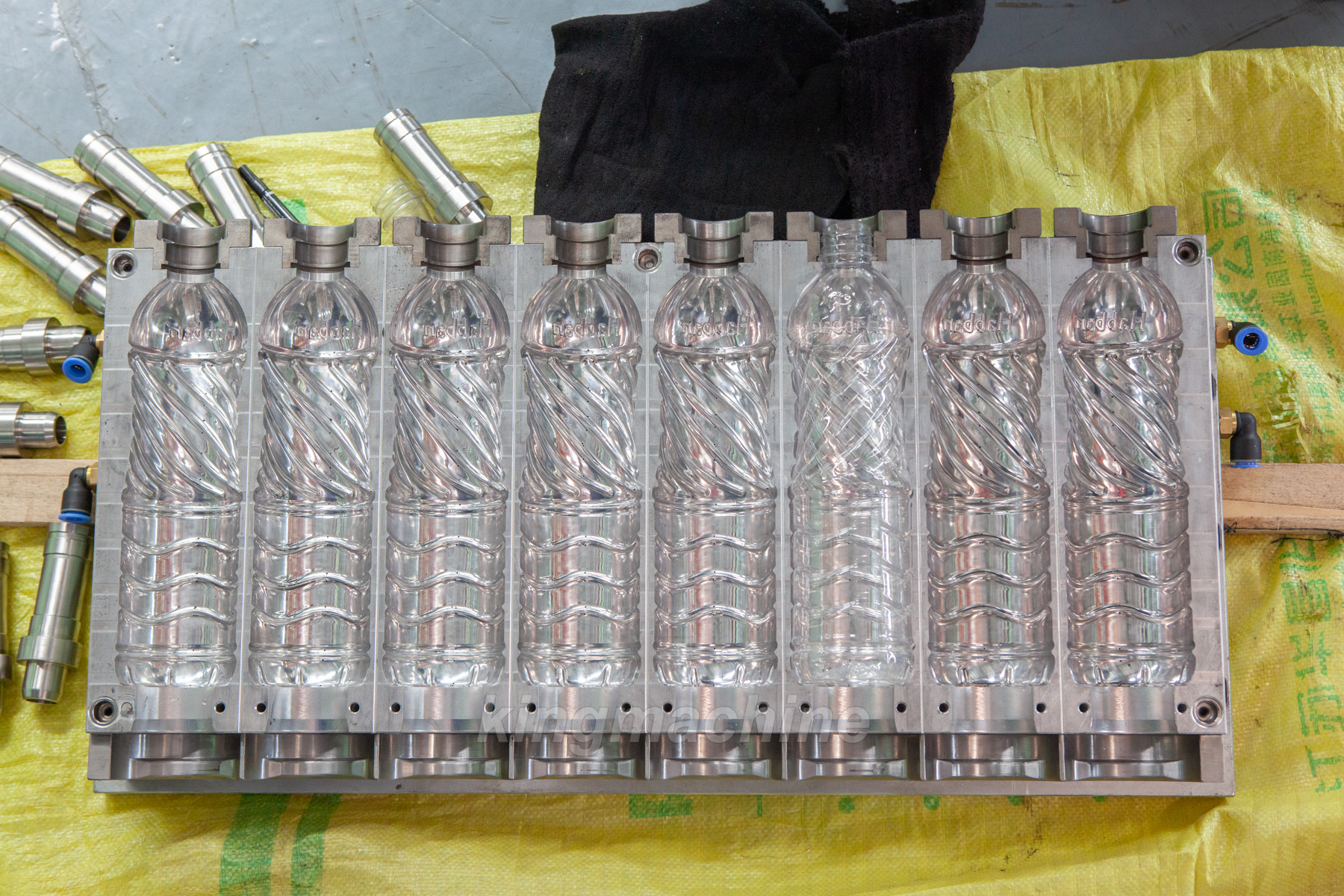 bottle blowing mouldbottle blowing mould